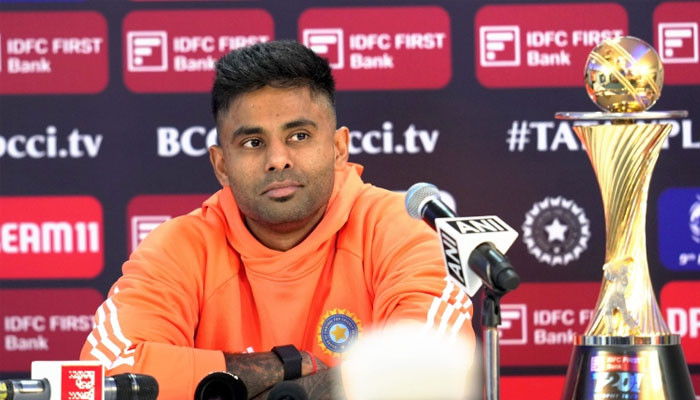 Indian T20 team's new captain's press conference, only 2 journalists present