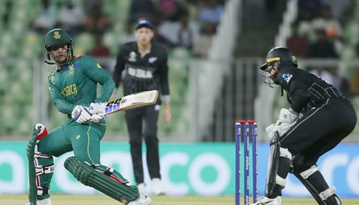 New Zealand won the toss and decided to bowl against South Africa