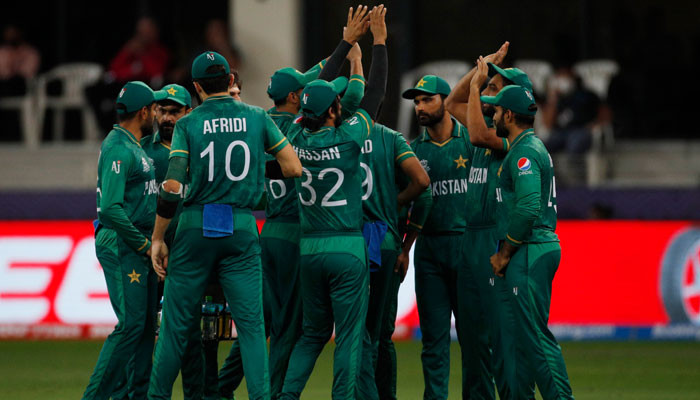 Pakistan's hopes of qualifying for the semi-finals rose