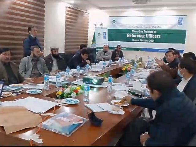 Training of returning officers continues in Khyber Pakhtunkhwa