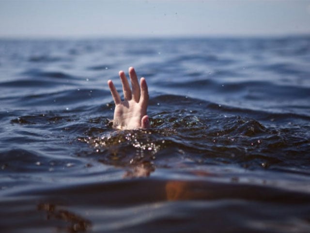 Teenager dies after drowning in sea near Hawke's Bay Canopy Point