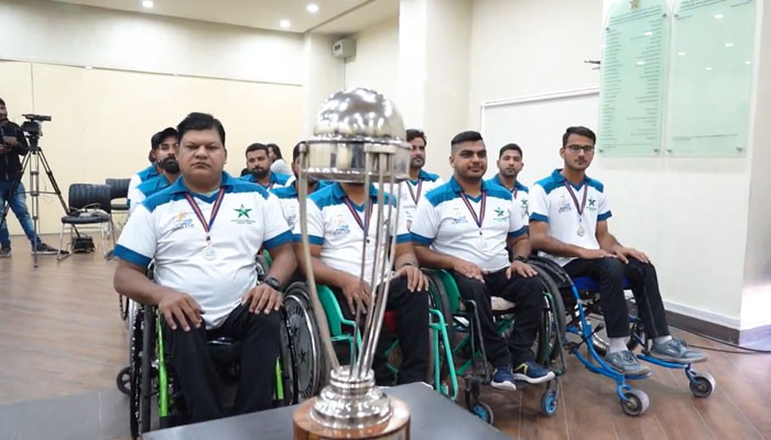 36 lakh rupees prize for Pakistan wheelchair cricket team