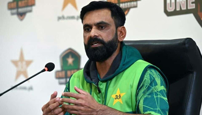 After the Melbourne Test defeat, Mohammad Hafeez questioned the umpires' call