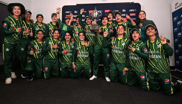 Good performance in New Zealand, improvement in world ranking of women cricketers