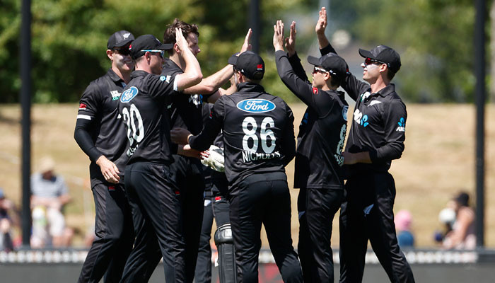 New Zealand beat Bangladesh by 7 wickets