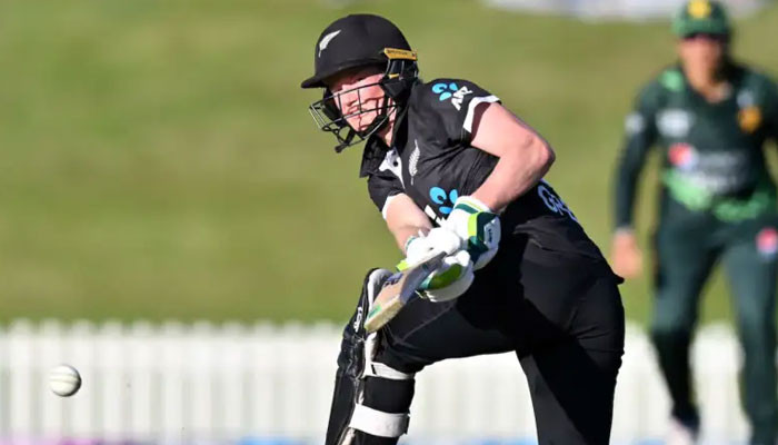 New Zealand women set a target of 252 runs for Pakistan to win