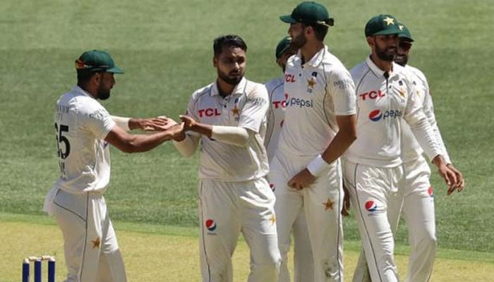 Pakistan cricket team reached Melbourne from Perth