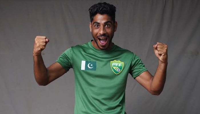 Pakistan football team's winger Shaiq Dost's contract in Afghanistan