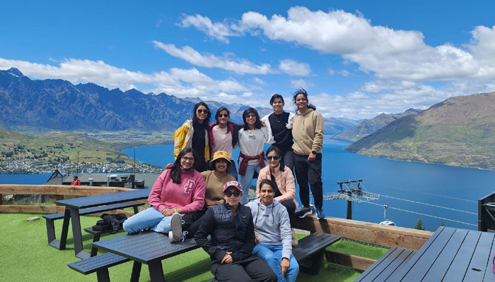 Pakistani women cricketers tour and shopping in New Zealand