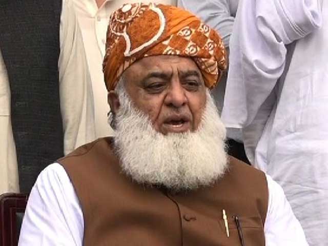 Firing on Maulana Fazlur Rehman's convoy in DI Khan