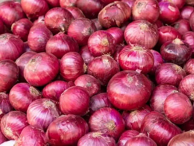 As the export price of onion increases, the silver of the exporters, onions are rare in the local market