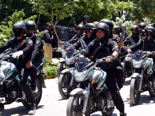 Three officers of the Eagle Squad unconscious due to gas leakage in the police station in Quetta