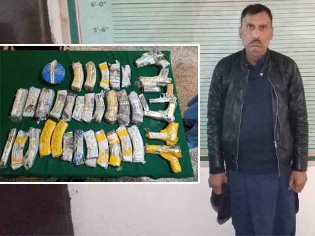 During the operation, the accused resident of Mianwali was arrested in the vehicle