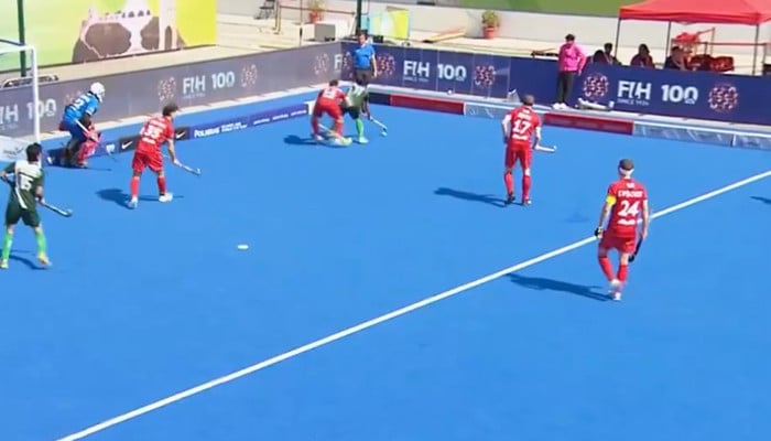 Pakistan beat Switzerland 1-10