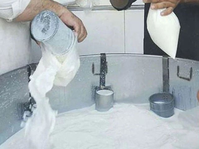 Those who sell milk expensively will be challaned, Sindh High Court The court has sought a response from the federal and Sindh government on the next hearing.