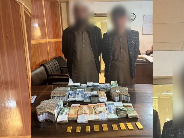 Gang involved in reference handi arrested in Peshawar, 9 gold bricks recovered Handi reference and records related to foreign currency were also recovered from the accused