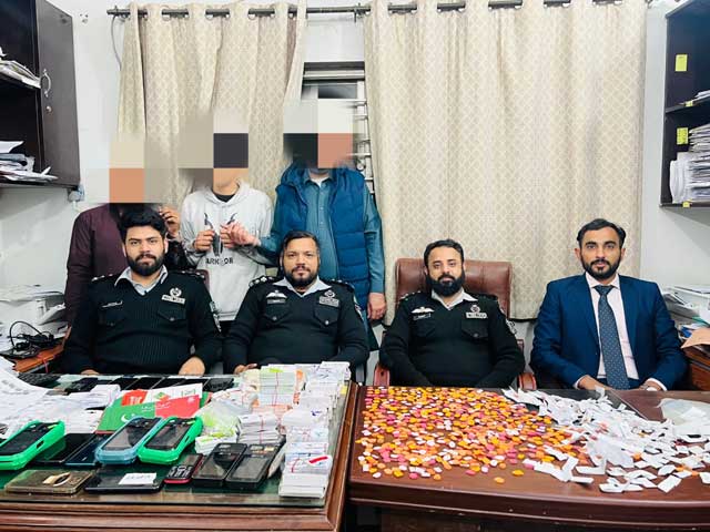 FIA action, suspects involved in mobile sims and banking fraud arrested