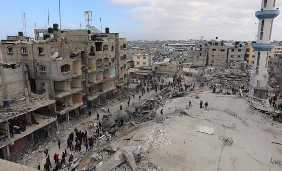 All parties to Gaza crisis may have committed war crimes: UN rights chief