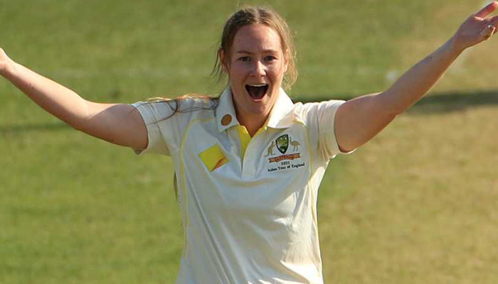 Australian cricketer Lauren Chettle out of cricket for cancer treatment