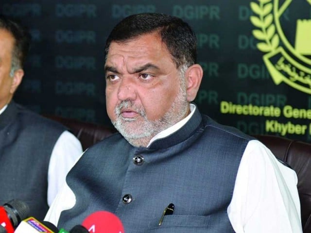 Leaving 100 billion rupees in the treasury, the caretaker information minister of Pakhtunkhwa When the caretaker government took over, the coffers were empty and there was no money to pay salaries to civil servants. Photo: APP