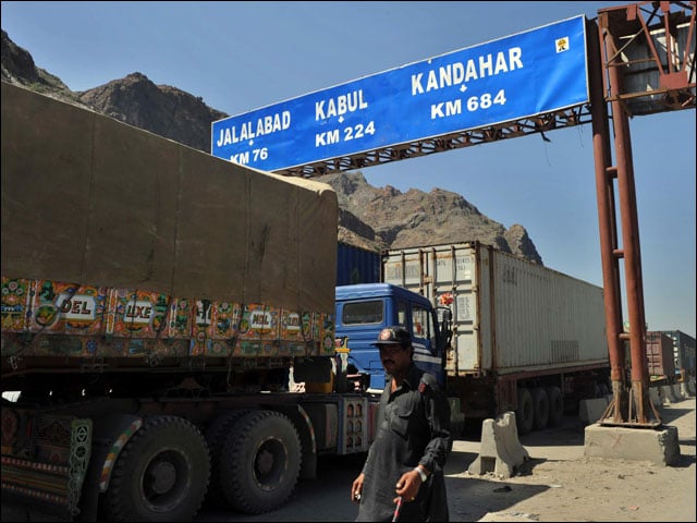 With the efforts of the government and the Pakistan Army, trade was restored on the Chaman border