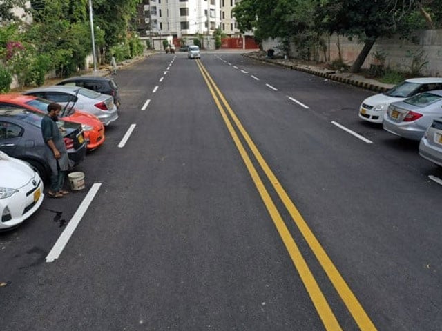 Inauguration of road made from plastic waste in Karachi