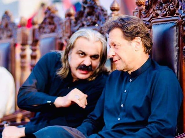 Imran Khan directed Chief Minister Gandapur to cooperate with security agencies and meet with the federation