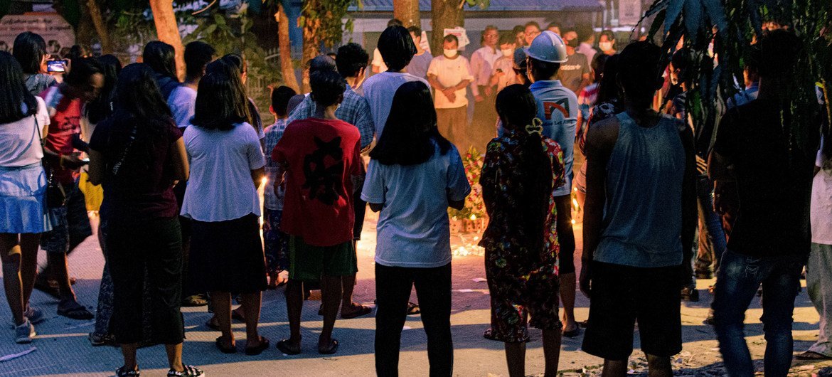 People across ethnic and religious divides hold vigil in Yangon, Myanmar. (file)
