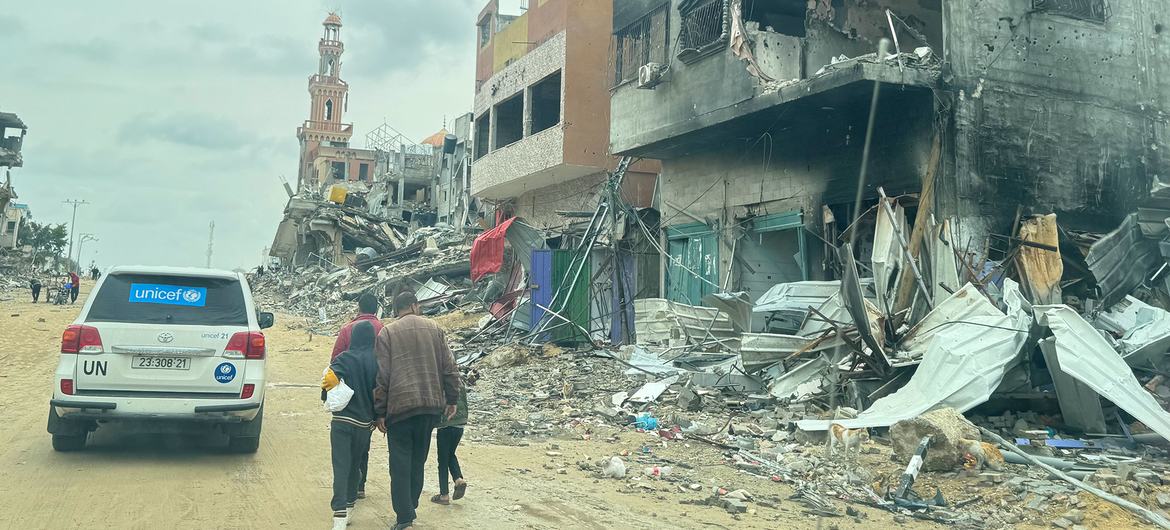 The destruction of buildings has continued in Khan Younis, in the southern Gaza Strip.