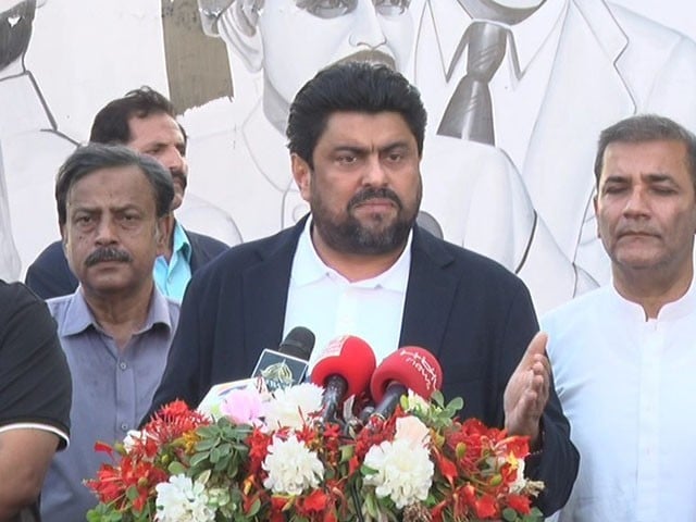 Shops selling alcohol to Muslims should be sealed, Kamran Tesori