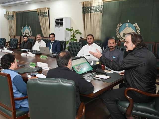 Decision to start air ambulance service in Khyber Pakhtunkhwa Photo: Express News