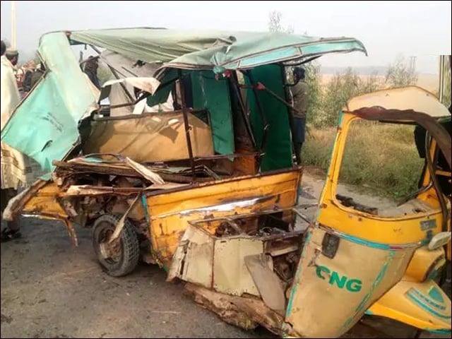 A rickshaw accident on the way from Sheikhupura to Lahore, two people died, four were injured