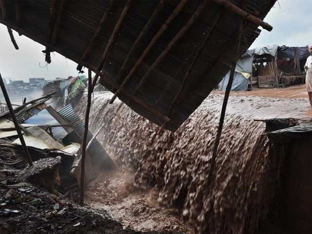 Stormy rain continues in different districts of Balochistan, floods in rivers and canals