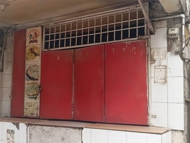 Citizens deprived of roti naan paratha, forced to go to work without breakfast