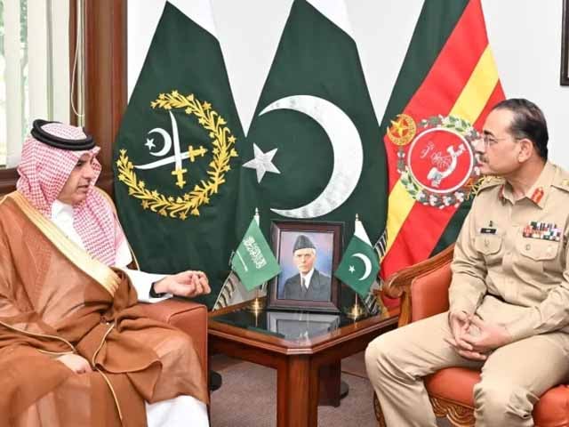 Saudi Assistant Defense Minister meets Army Chief, discusses issues of mutual interest