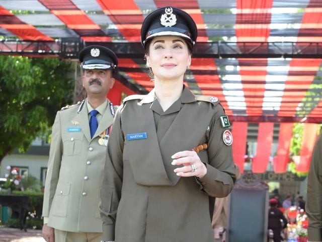 Maryam Nawaz had to prove herself to become the Chief Minister Chief Minister Punjab Maryam Nawaz Sharif wore police uniform