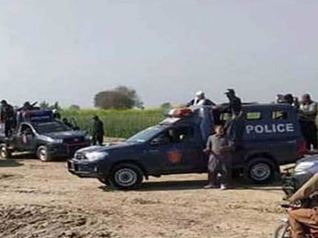 Show-cause notice issued to police personnel sent from Shikarpur to Karachi due to public response Police personnel were transferred to Karachi on charges of links with dacoits in Kutch—File: Photo