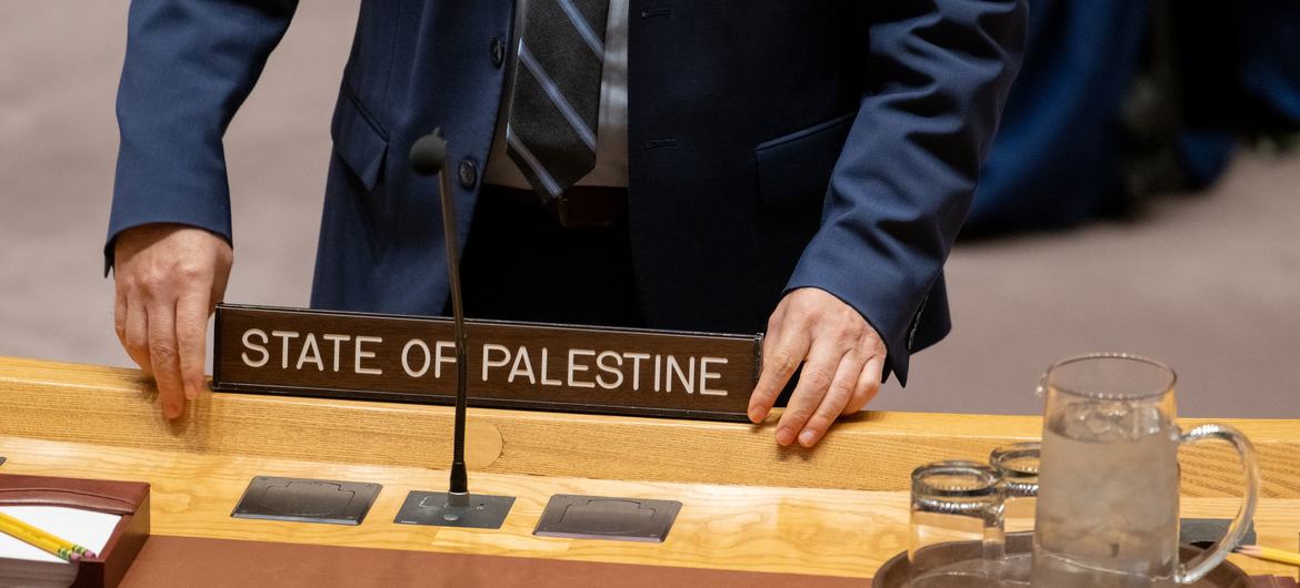 A detailed view at the start of the Security Council meeting on the situation in the Middle East, including the Palestinian question. A detailed view at the start of the Security Council meeting on the situation in the Middle East, including the Palestinian question.