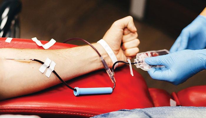 Can blood be donated while fasting?