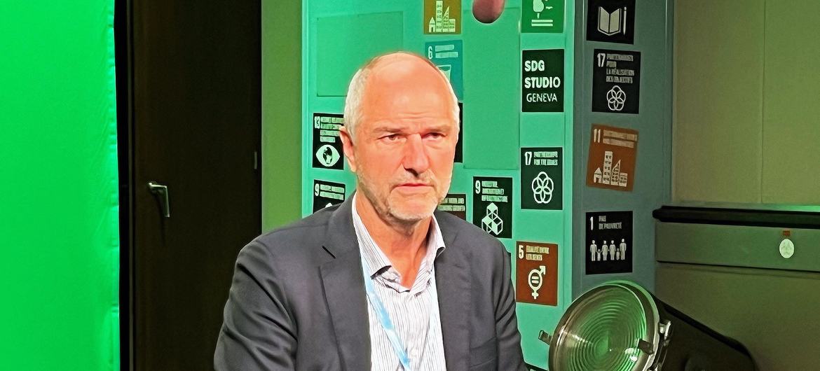 Dr. Rik Peeperkorn, chief of the WHO office for the West Bank and Gaza, interviewed by UN News. Dr. Rik Peeperkorn, chief of the WHO office for the West Bank and Gaza, interviewed by UN News.