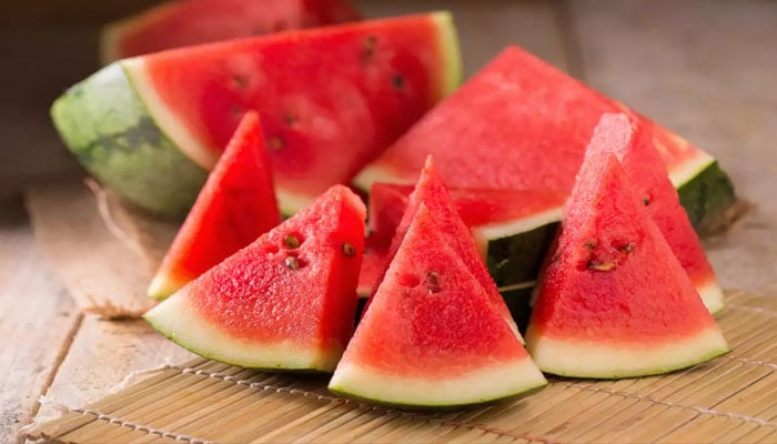 Health benefits of watermelon and ways to buy this fruit ---File photo