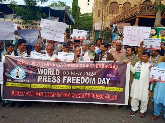 International Press Freedom Day, Karachi journalists stand in solidarity with Palestinian journalists