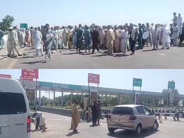 Demonstrators against power outage blocked the motorway from Peshawar M1 to Charsadda (Photo: Screen grab)