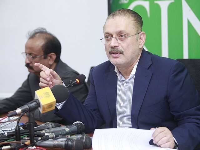 Those who throw debris on the road will be arrested, Provincial Minister Sharjeel Memon Sharjeel Inam Memon talking to the media after the cabinet meeting (Photo Express)
