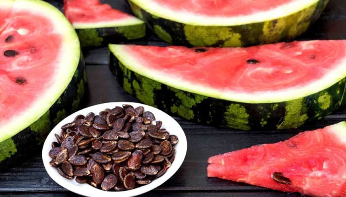 Watermelon seeds are a treasure of health, don't waste them