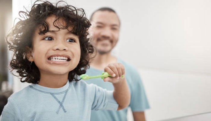 When should you not brush your teeth?