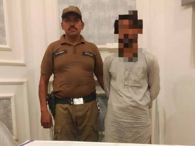Raiwind; Child abuse suspect arrested Photo: Express News