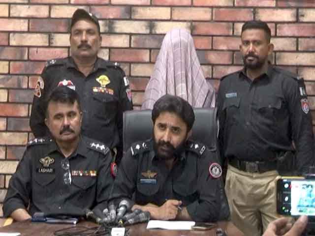 A boy was killed by guard firing in Karachi;  Security company supervisor arrested