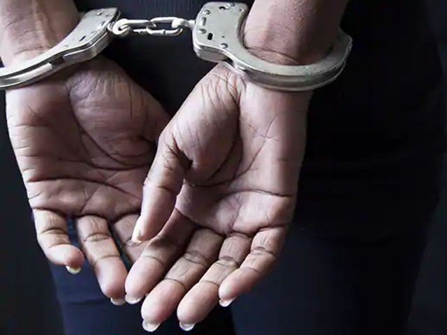 Female passenger arrested from Quetta railway station, 2 kg of ice recovered