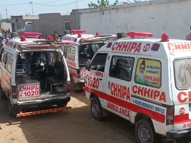 Karachi; The mother committed suicide by killing her son Photo: Express News